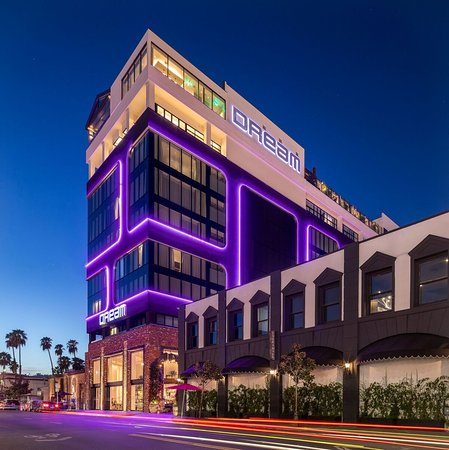 Dream Hollywood Los Angeles California — Property