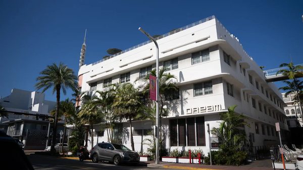 Dream South Beach by Hyatt Miami Beach Florida — Property