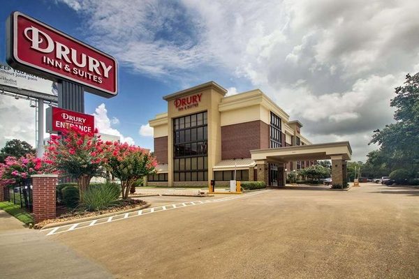 Drury Inn Suites Houston Near The Galleria — Property
