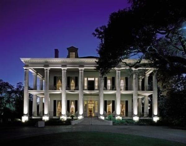 Dunleith Historic Inn Natchez Mississippi — Property