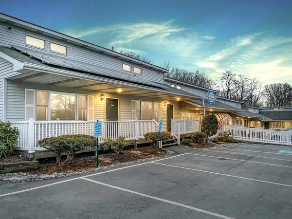 East Shore Lodging — Property