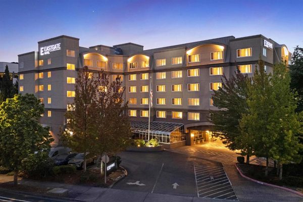 Eastgate Hotel BW Signature Collection Bellevue Washington — Property