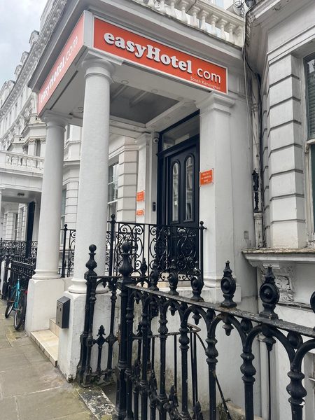 Easyhotel London South Kensington — Property