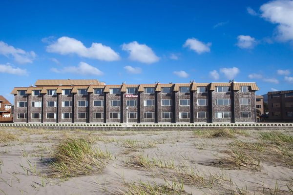Ebb Tide Oceanfront Inn — Property