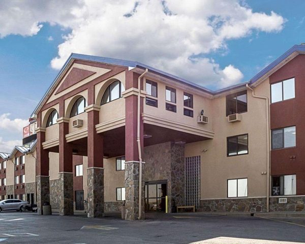 Econo Lodge Black Hills — Property