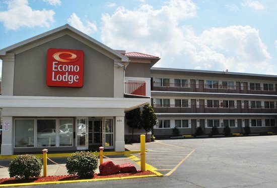 Econo Lodge Downtown — Property