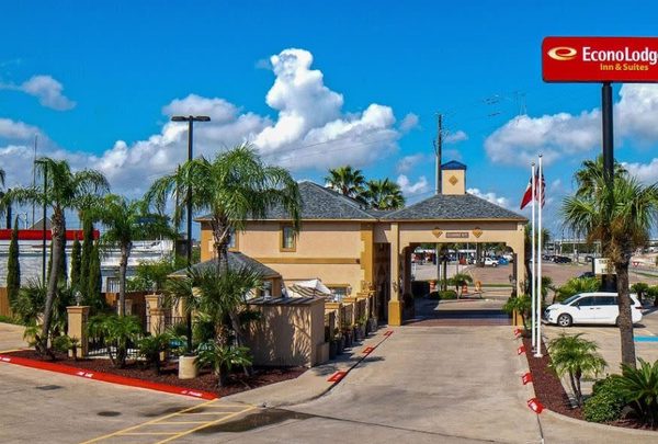 Econo Lodge Inn Suites Corpus Christi — Property