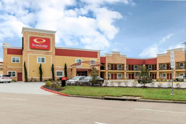 EconoLodge Inn Suites Houston West Energy Corridor — Property
