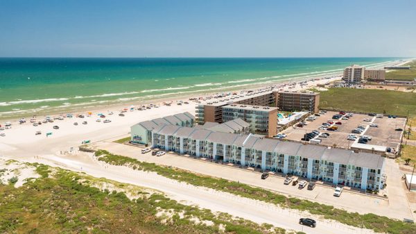 El Constante Beachfront Condominiums — Property
