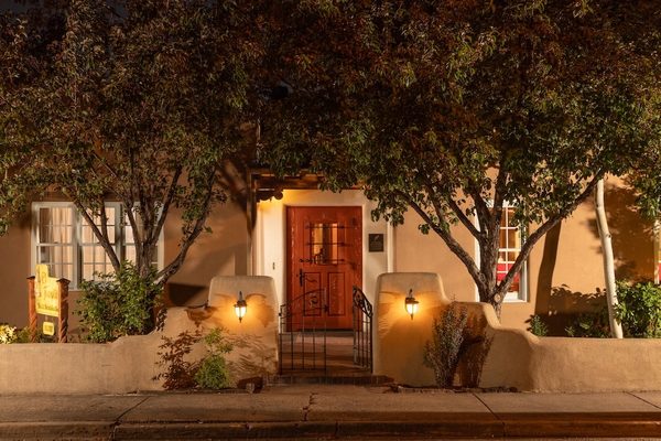 El Farolito B B Inn — Property
