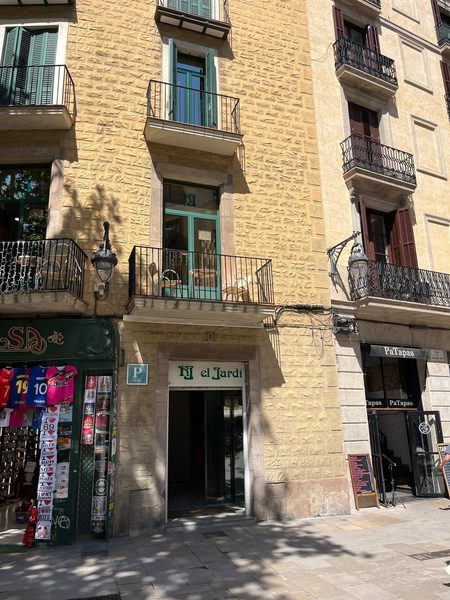El Jardi Barcelona Catalonia — Property