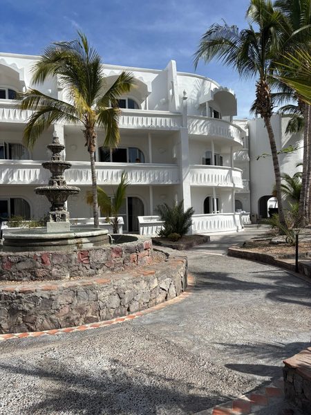 El Moro Hotel Suites — Property