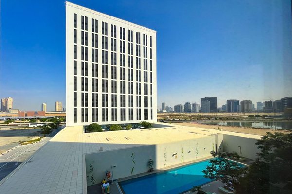 Element Me aisam Dubai — Property