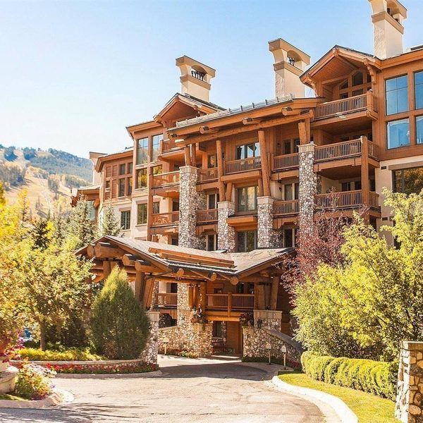Elkhorn Lodge — Property