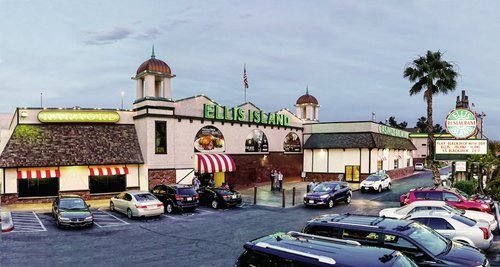 Ellis Island Hotel Super 8 Las Vegas Las Vegas Nevada — Property