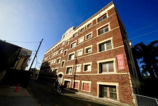 Ellison Suites Los Angeles California — Property