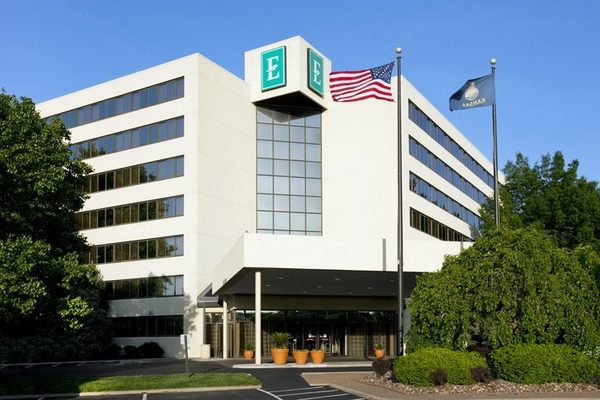 Embassy Suites by Hilton Kansas City Overland Park — Property
