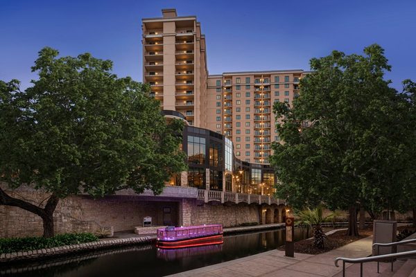 Embassy Suites by Hilton San Antonio Riverwalk Downtown — Property