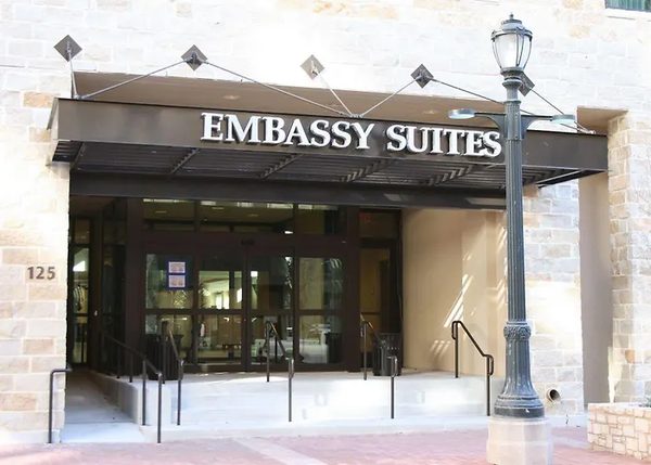 Embassy Suites by Hilton San Antonio Riverwalk Downtown — Property