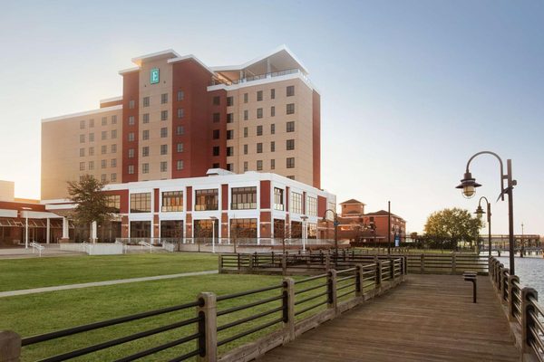 Embassy Suites by Hilton Wilmington Riverfront Wilmington North Carolina — Property