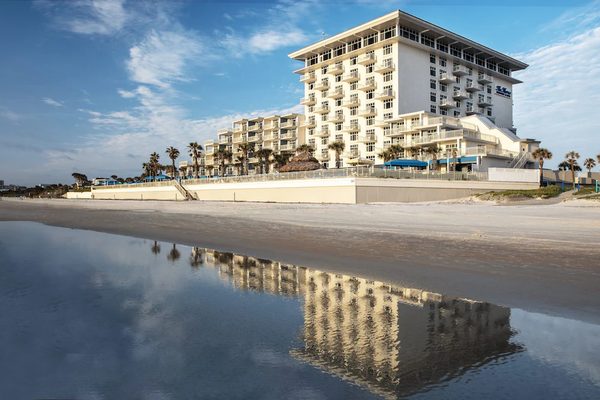 Emerald Shores Hotel — Property