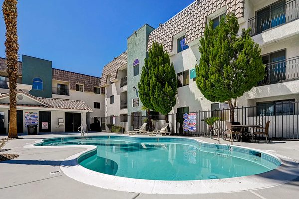 Emerald Suites Cameron Las Vegas Nevada — Property