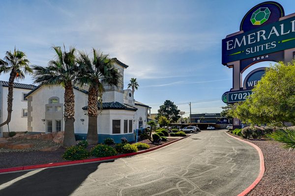 Emerald Suites Las Vegas Nevada — Property