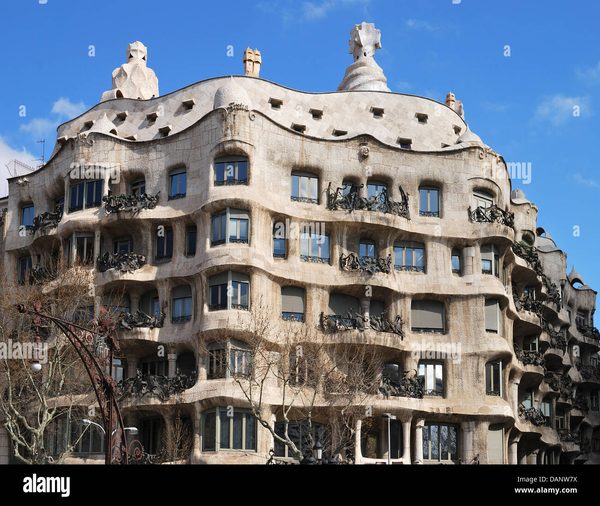 Enjoybcn Gaudi Apartments Barcelona Catalonia — Property