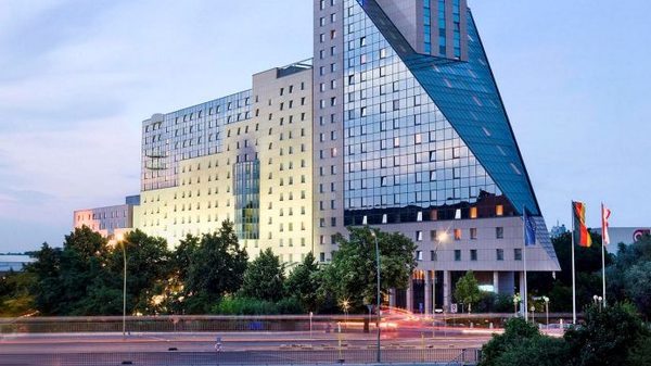 Estrel Tower Berlin — Property