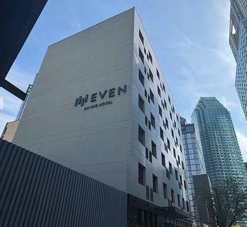 EVEN Hotel Long Island City New York — Property