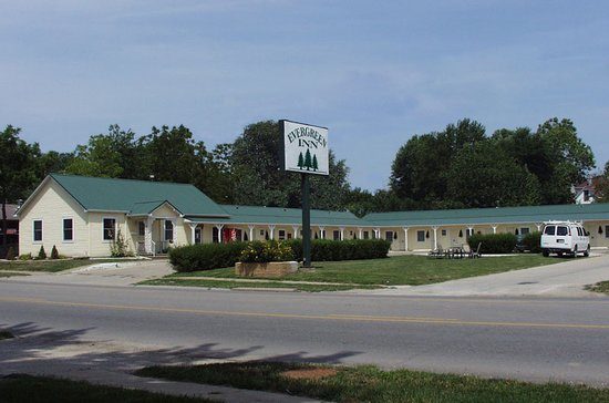 Evergreen Inn Osceola Iowa — Property