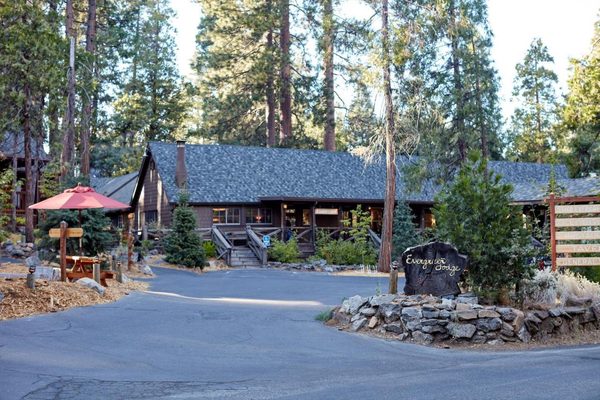Evergreen Lodge at Yosemite Groveland California — Property
