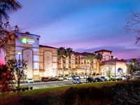 Express Inn Suites Ontario CA — Property