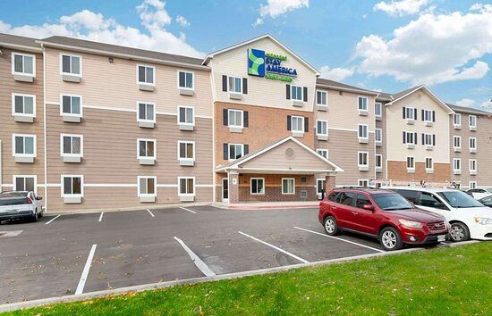 Extended Stay America Select Suites Kansas City Stadium — Property