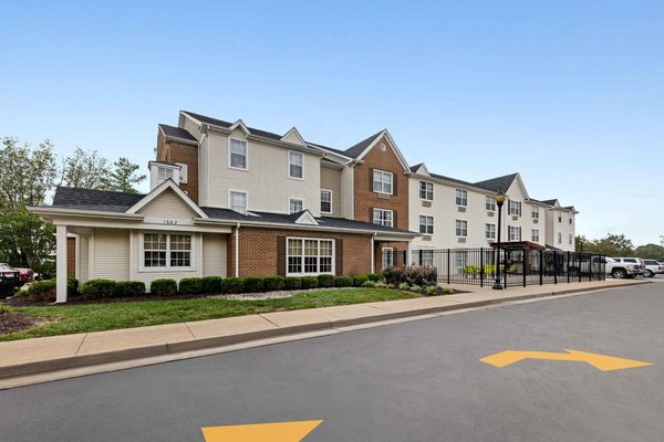 Extended Stay America Suites St Louis Fenton — Property