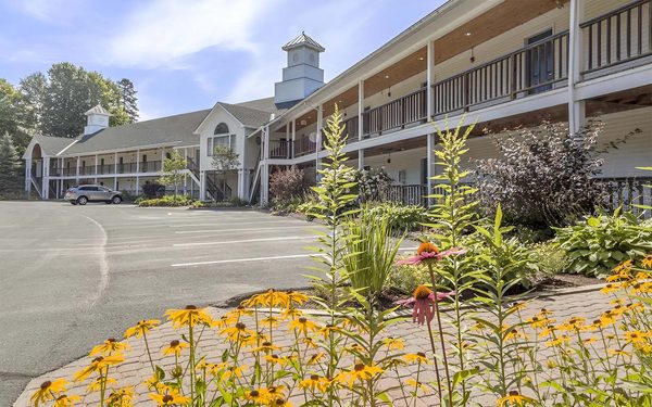 Fairbanks Inn — Property