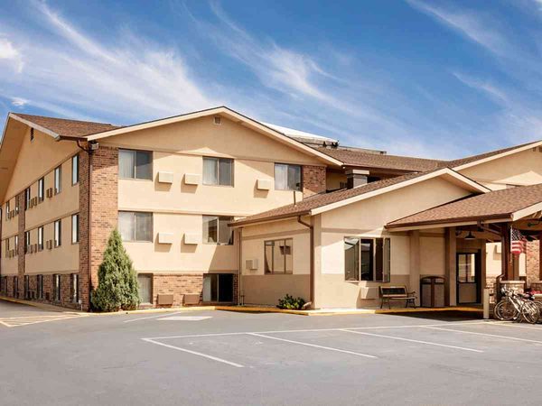 FairBridge Inn Suites Spearfish — Property