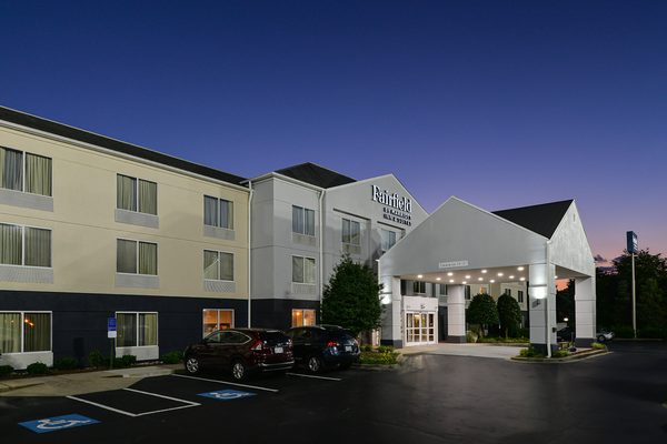 Fairfield by Marriott Inn Suites Charlotte Arrowood — Property