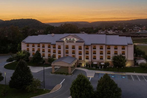 Fairfield by Marriott Inn Suites Cumberland — Property