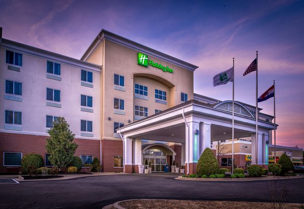 Fairfield by Marriott Inn Suites Poplar Bluff — Property