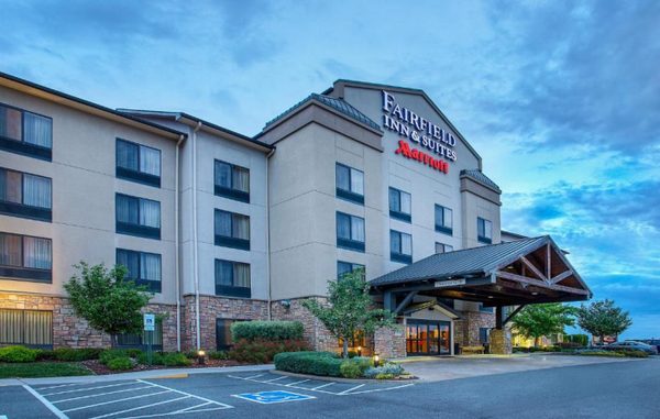 Fairfield by Marriott Inn Suites Sevierville Kodak — Property
