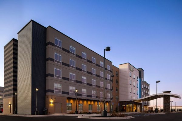Fairfield Inn Suites by Marriott Denver Airport at Gateway Park — Property