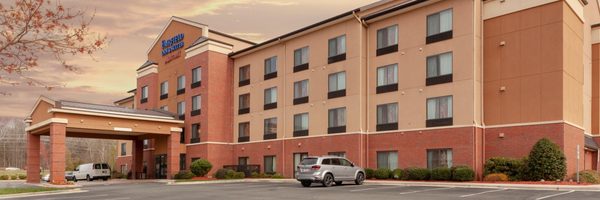 Fairfield Inn Suites Charlotte Matthews — Property