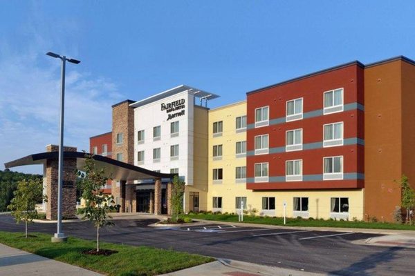 Fairfield Inn Suites Decorah — Property