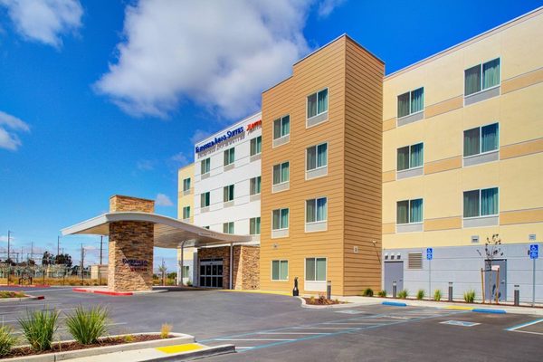 Fairfield Inn Suites Hollister — Property