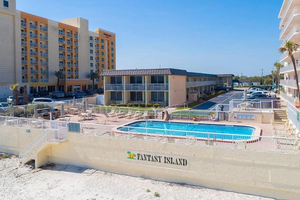 Fantasy Island Resort I — Property