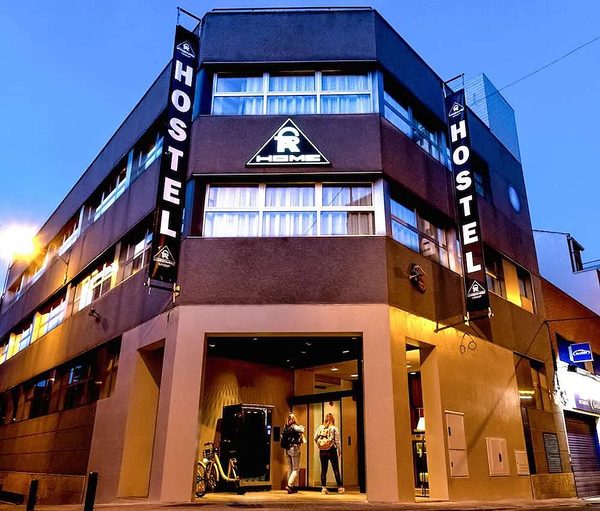 Far Home Atocha Hostel — Property