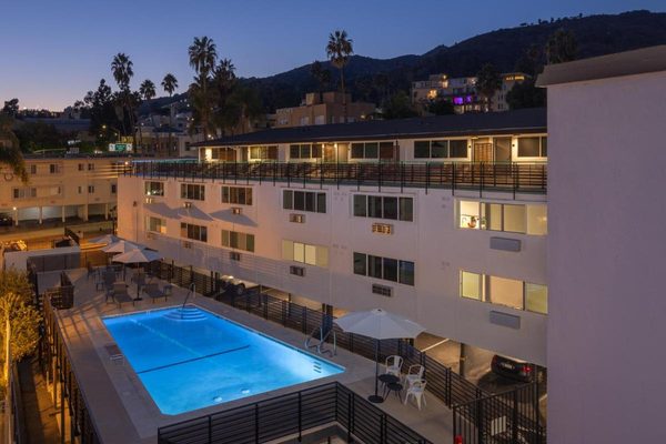 Fenix Hotel Hollywood Los Angeles California — Property