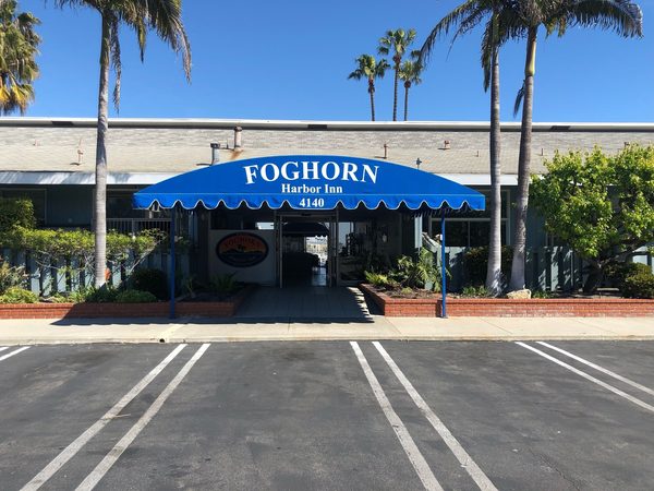 Foghorn Harbor Inn Los Angeles California — Property