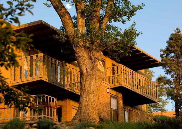 Fort Marcy Hotel Suites — Property